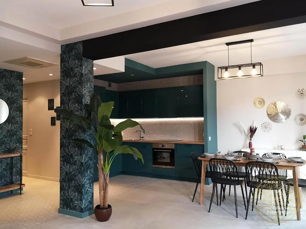 Appartement Carre D'Or Vue Sur Mer Nice Daire